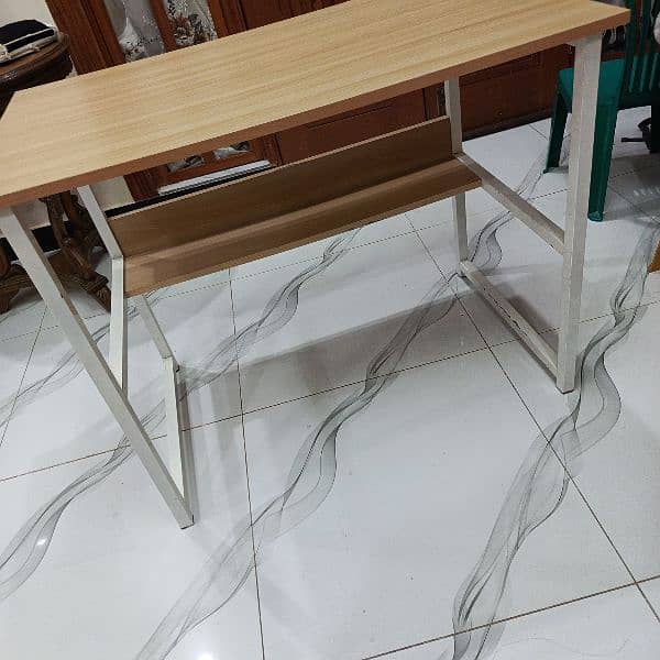 study table/laptop table 0