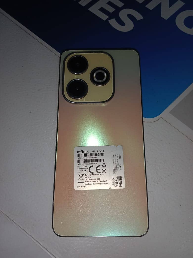 Infinix Hot40i memory 8/128 condition 10/10 hy glass break hy Thora sa 0