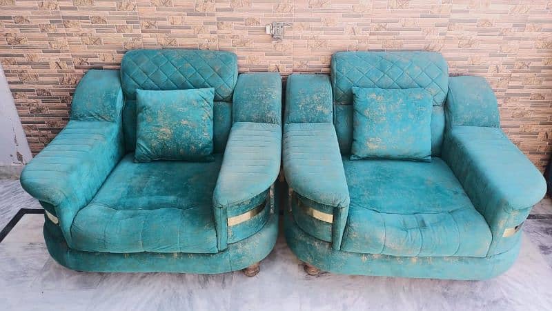 Stylish & Comfortable Sofa Set for Sale – Great Condition! 1