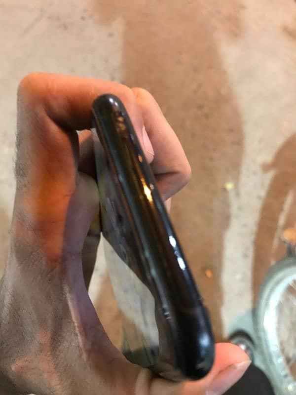 iPhone XR 2