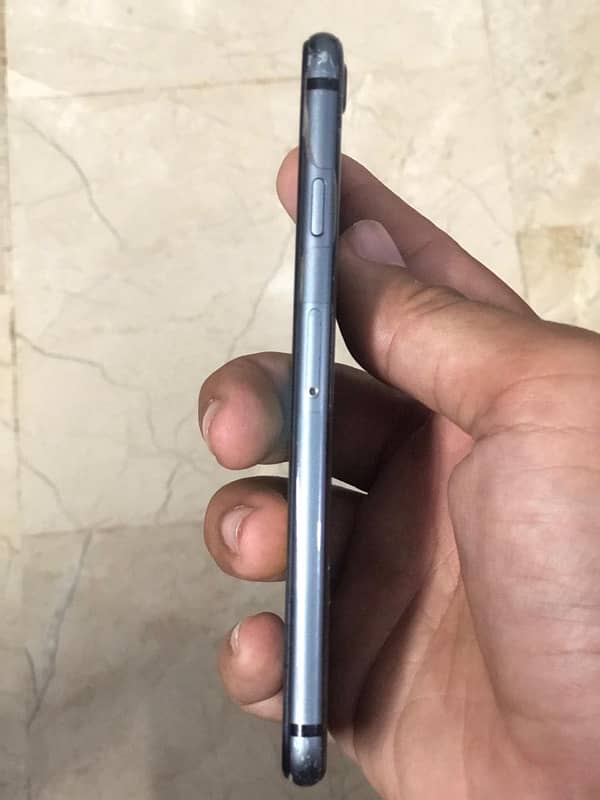 Iphone 8 256 Non PTA 3