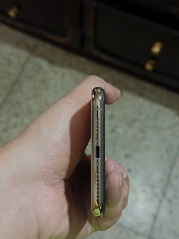 iphone xs max 2