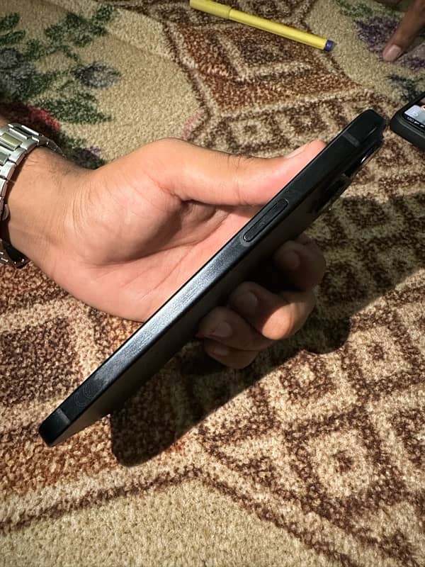 iphone 15 plus Factory unlock 3