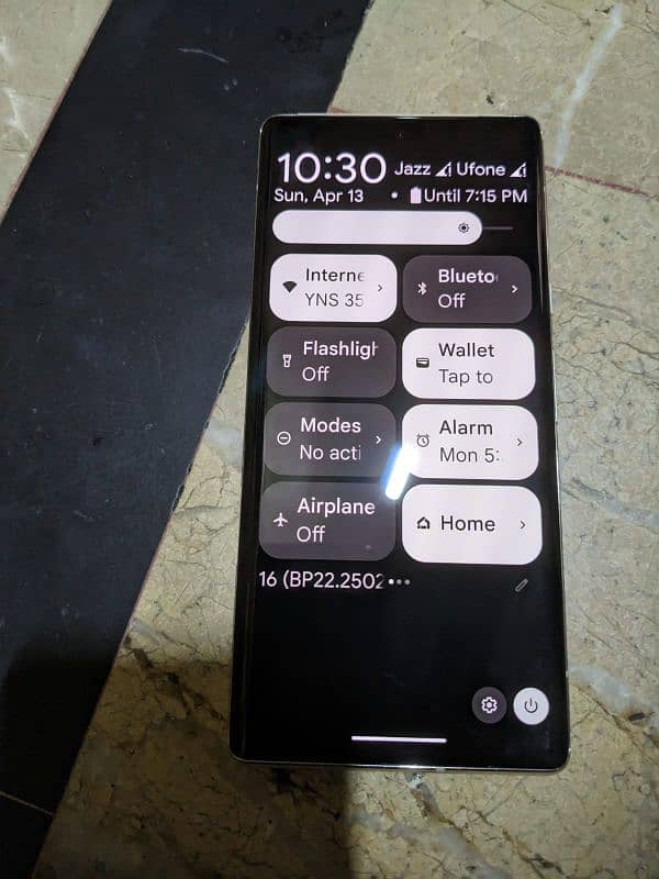 Google pixel 6 pro , cell 0/3/3/3/2/1/9/5/4/1/3 7