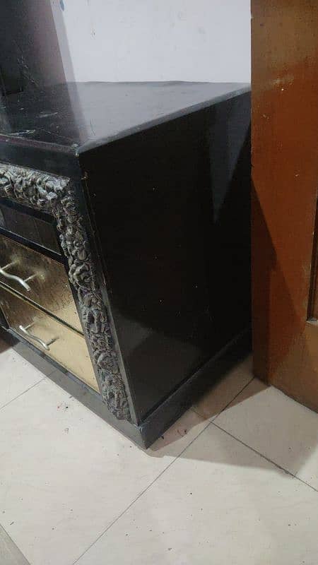 side tables and dressing table with mirror for sale 2