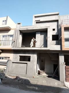 Bricks , Building Material