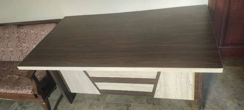 office table 0