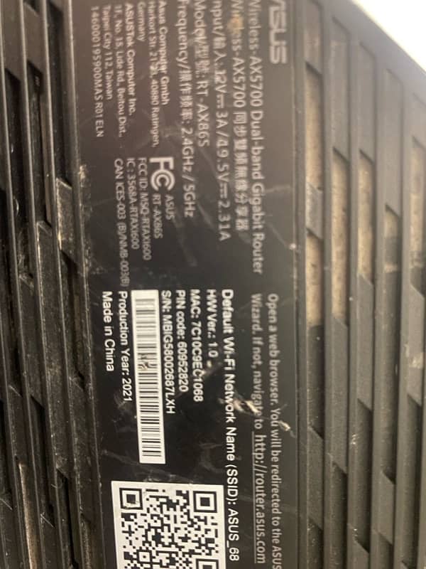 Asus RT AX-86S wifi 6 dual band gigabit ganing router 1
