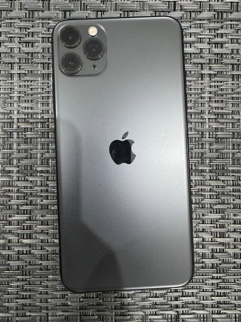 IPhone 11 Pro Max PTA Approved in excellnt condition complete imei box 5