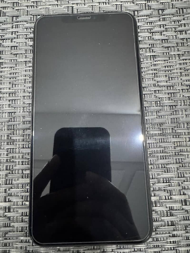 IPhone 11 Pro Max PTA Approved in excellnt condition complete imei box 6