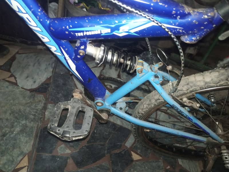 caspian bicycle 26 inches with good condition 9/10 condition 2