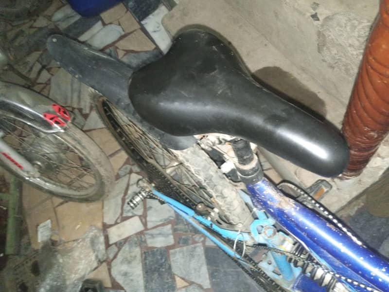 caspian bicycle 26 inches with good condition 9/10 condition 8