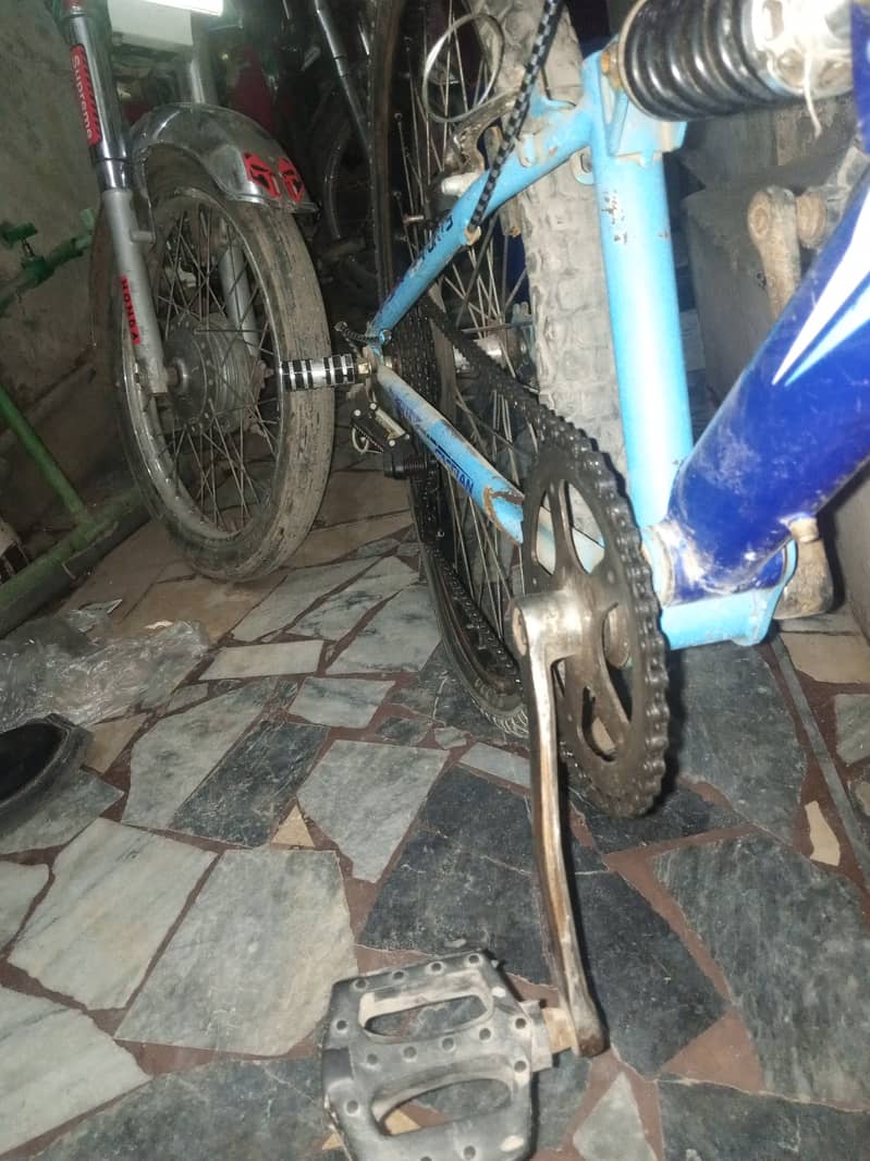 caspian bicycle 26 inches with good condition 9/10 condition 9