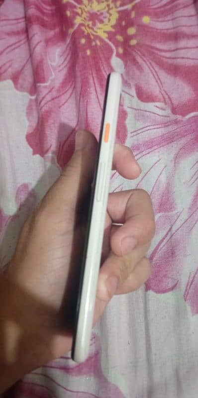Google Pixel 3 - 128GB - 10/9 Condition - Non PTA 4