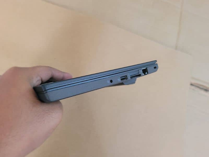 Lenovo X270 i5 6th Gen 8gb ram 10 by 10 only whatsapp 6