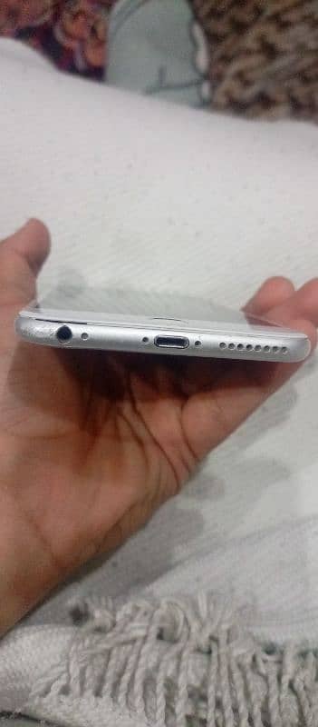 Iphone6plus PTA approved in low price. 4