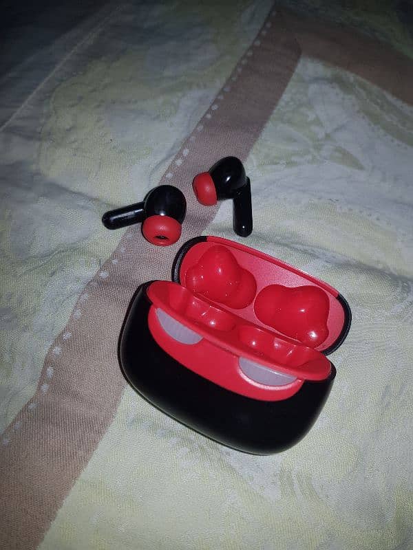 smile pods orignal pords wirless type c box available 0
