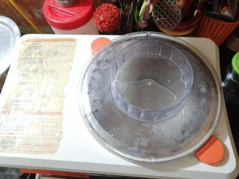 dough mixer abdullah company,5kg in very good condition like new 2