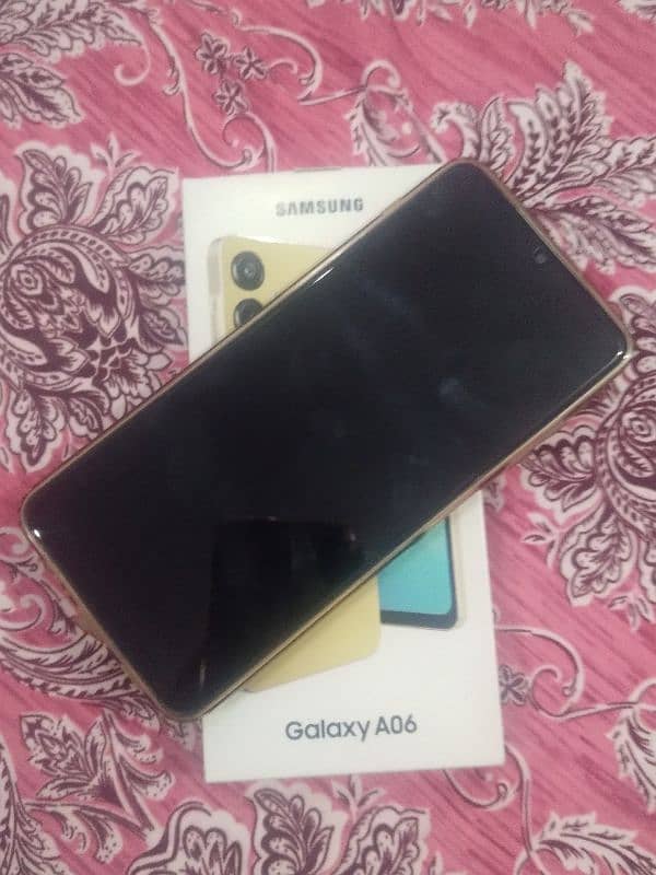 SAMSUNG A06 Mobile new Mobile 4/64 Gb just Box open one year warranty 11