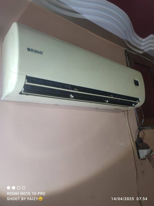 orient ac used 10 on. 9 condition. interested then contact 03128237132 0