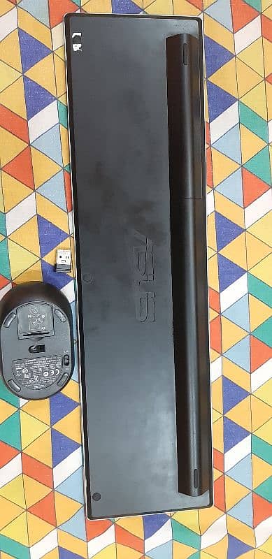 Wireless Keyboard and Mouse 1