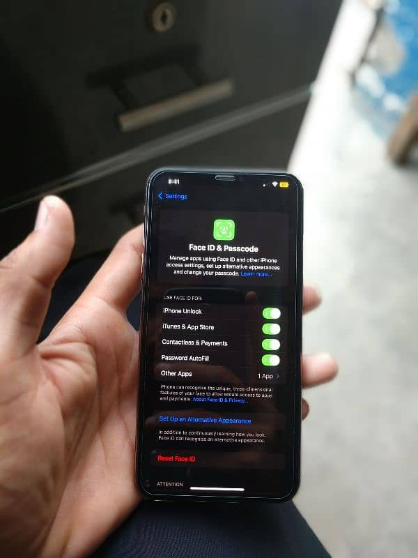 Iphone XS max Gold Colour PTA 2