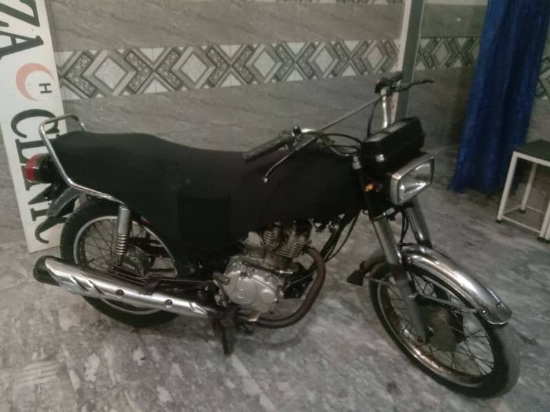 united 125 0