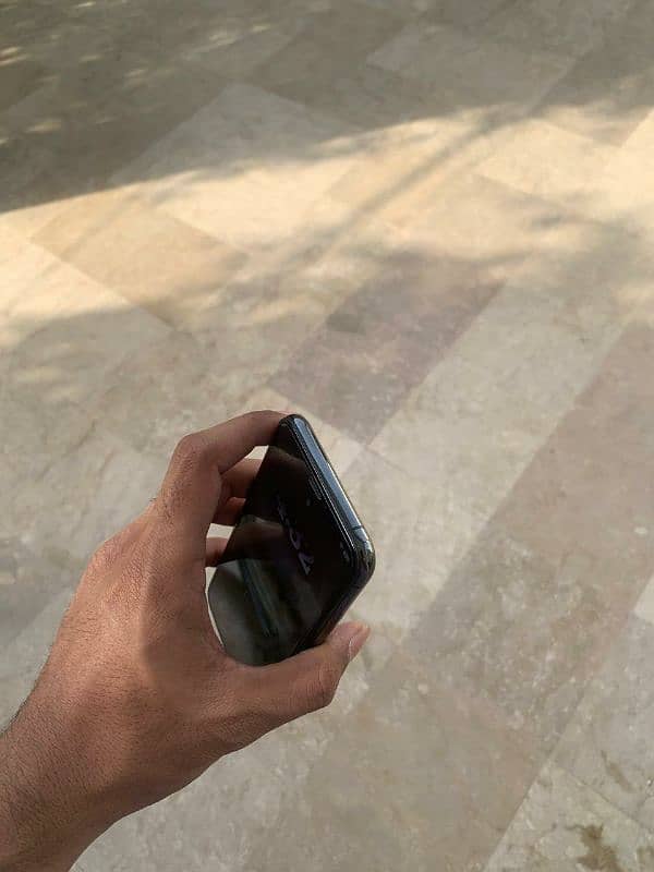 iphone xs 5