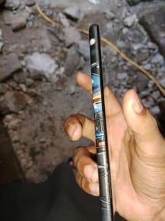 I,m selling my s20 ultra 10by8 condition ok no any fault