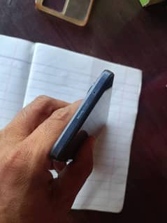 Moto G84