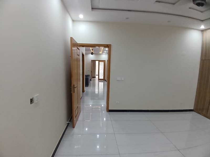 Centrally Located Upper Portion In DHA Phase 4 Is Available For rent 11