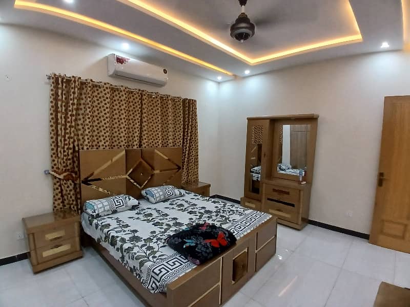 Centrally Located Upper Portion In DHA Phase 4 Is Available For rent 18
