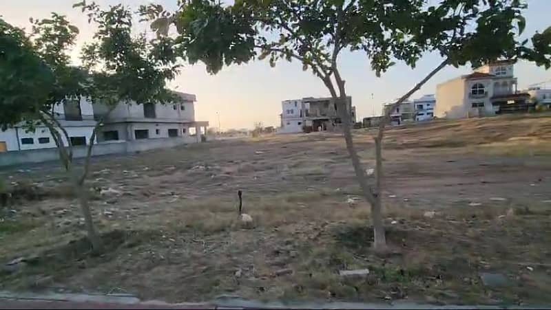 Prime 10 Marla Residential Plot For Sale F-2 Block, Bahria Town Phase 8 | Heighted Location | Ready For Construction 3