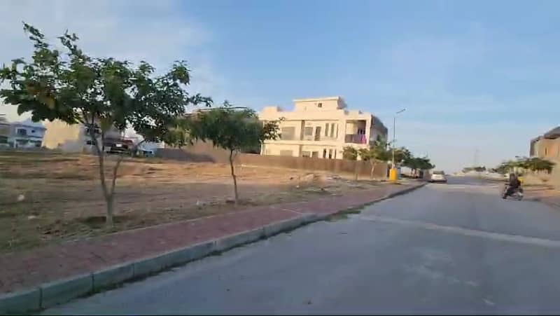Prime 10 Marla Residential Plot For Sale F-2 Block, Bahria Town Phase 8 | Heighted Location | Ready For Construction 6