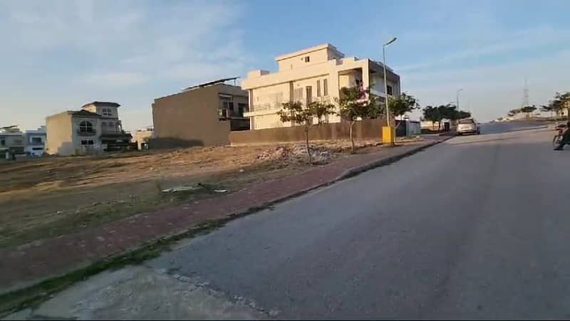 Prime 10 Marla Residential Plot For Sale F-2 Block, Bahria Town Phase 8 | Heighted Location | Ready For Construction 10