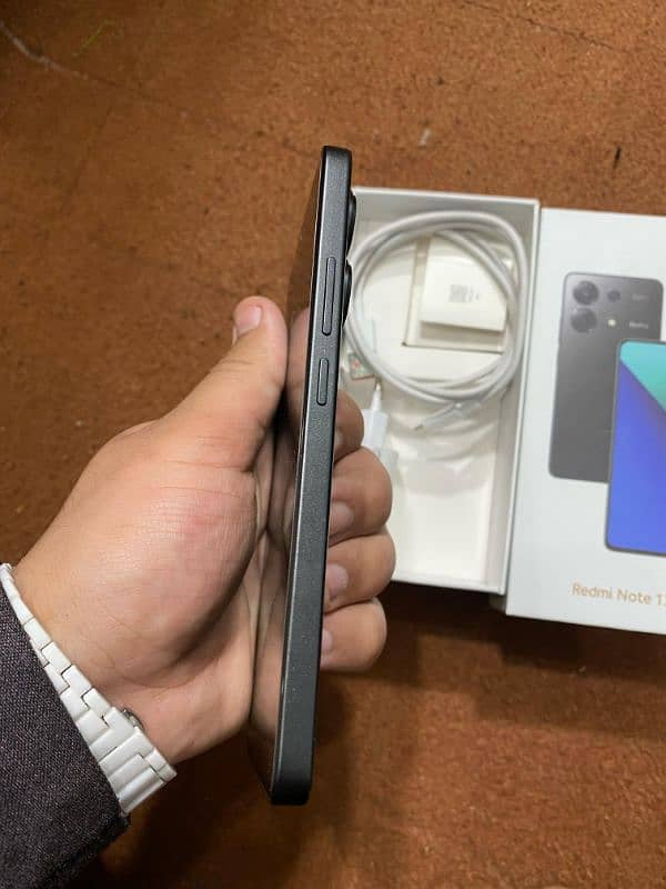 redmi note 13 only open box 8GB  & 256GB 4