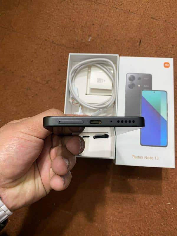 redmi note 13 only open box 8GB  & 256GB 5