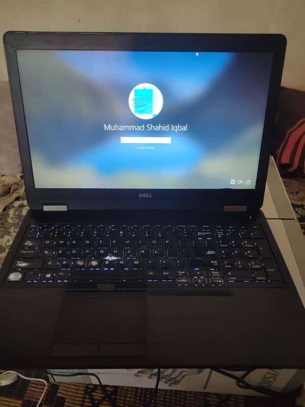 Laptop Core i7 with 2 GB Dedicated Graphics Card 6