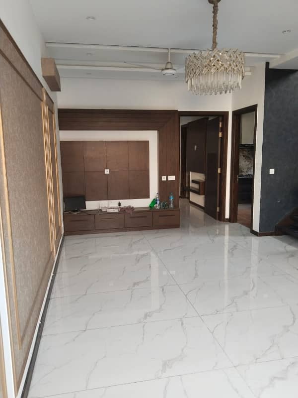 10 Marla Upper Portion Available For Rent In DHA Lahore Prime Location 1