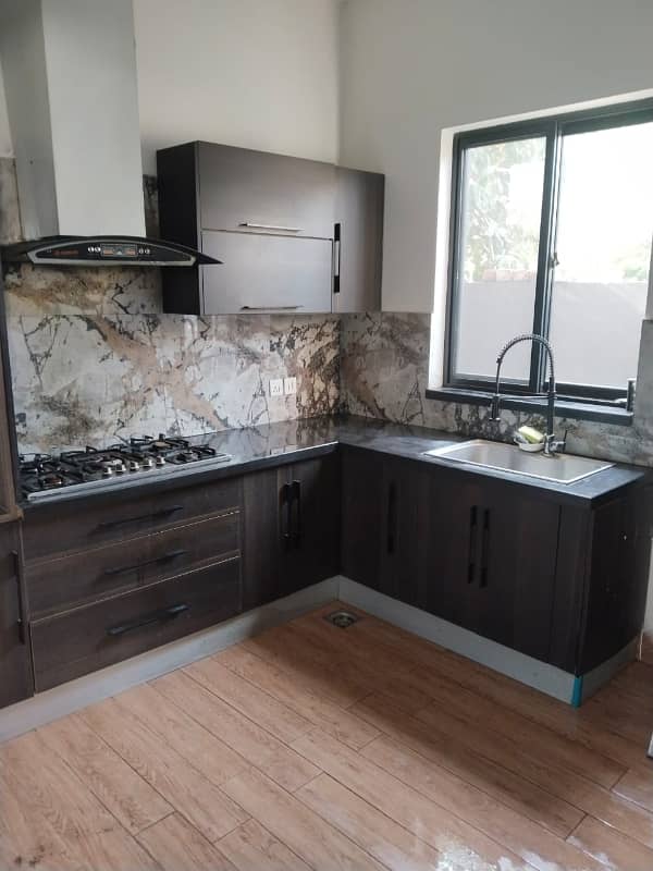 10 Marla Upper Portion Available For Rent In DHA Lahore Prime Location 6
