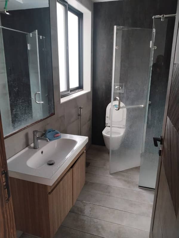10 Marla Upper Portion Available For Rent In DHA Lahore Prime Location 7