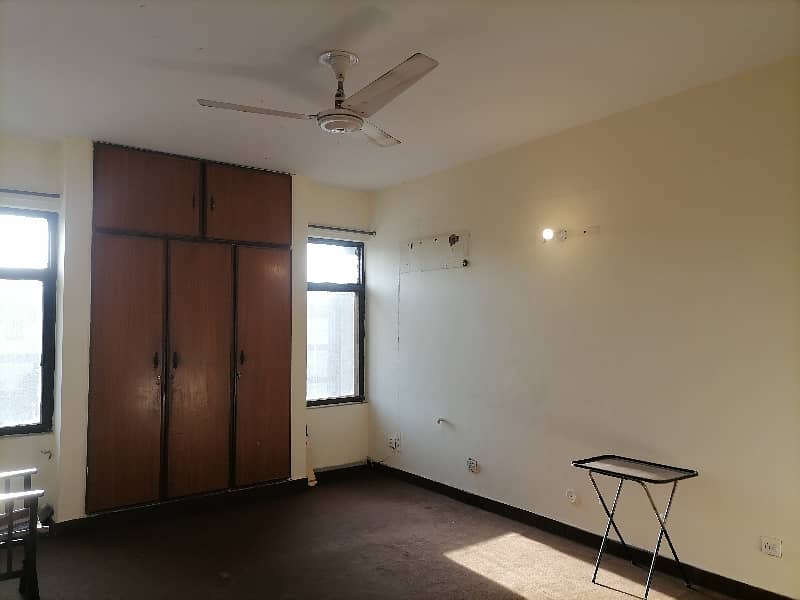 A Great Choice For A 10 Marla Flat Available In Askari 5 11