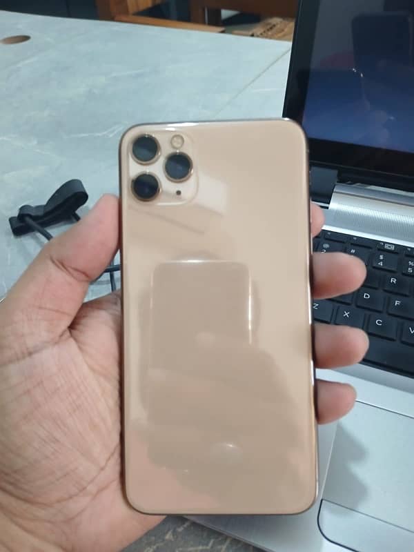 Iphone 11Pro Max, 10/10 Condition 256GB, Physical Dual Sim PTA BH 75% 4