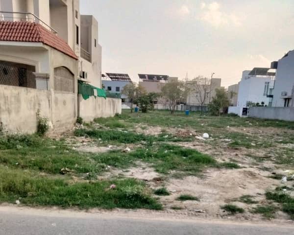 Centrally Located Residential Plot For sale In Park View - Block C Available 2