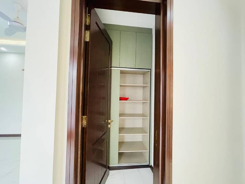 Owner Built Mazhar Muneer Design House In DHA Lahore Phase 7 T Block Full Basement House For Sale 22