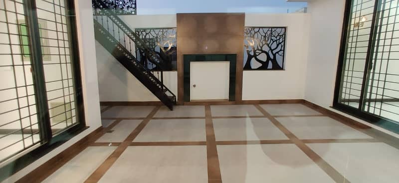 Owner Built Mazhar Muneer Design House In DHA Lahore Phase 7 T Block Full Basement House For Sale 28