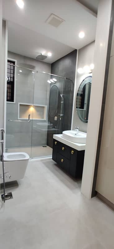 Owner Built Mazhar Muneer Design House In DHA Lahore Phase 7 T Block Full Basement House For Sale 43