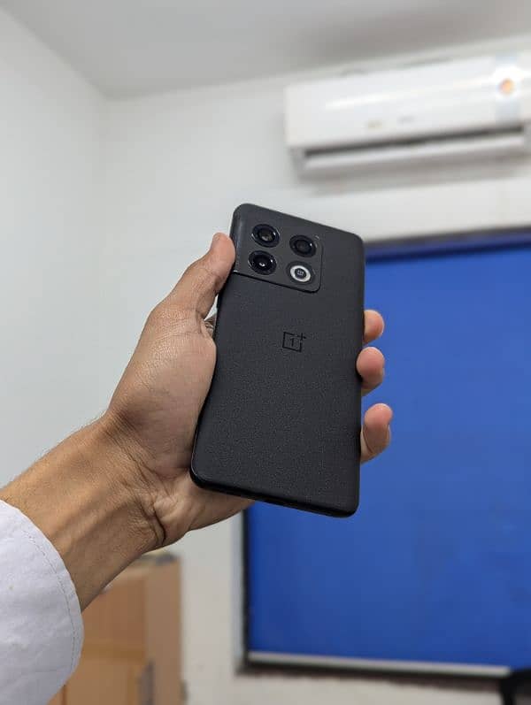 OnePlus 10 pro dual physical sim time available 2