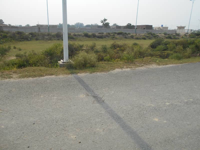 Excellent Plot # 1497 At DHA Phase 7 Block T Lahore 3
