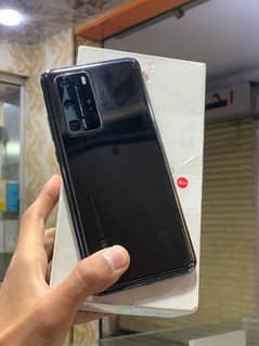 Huawei p40 Pro 8 /256 dual sim 5G with box and charger